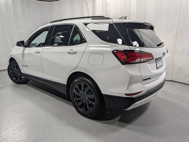 Certified 2022 Chevrolet Equinox RS w/ Infotainment Package AWD/4WD image 6