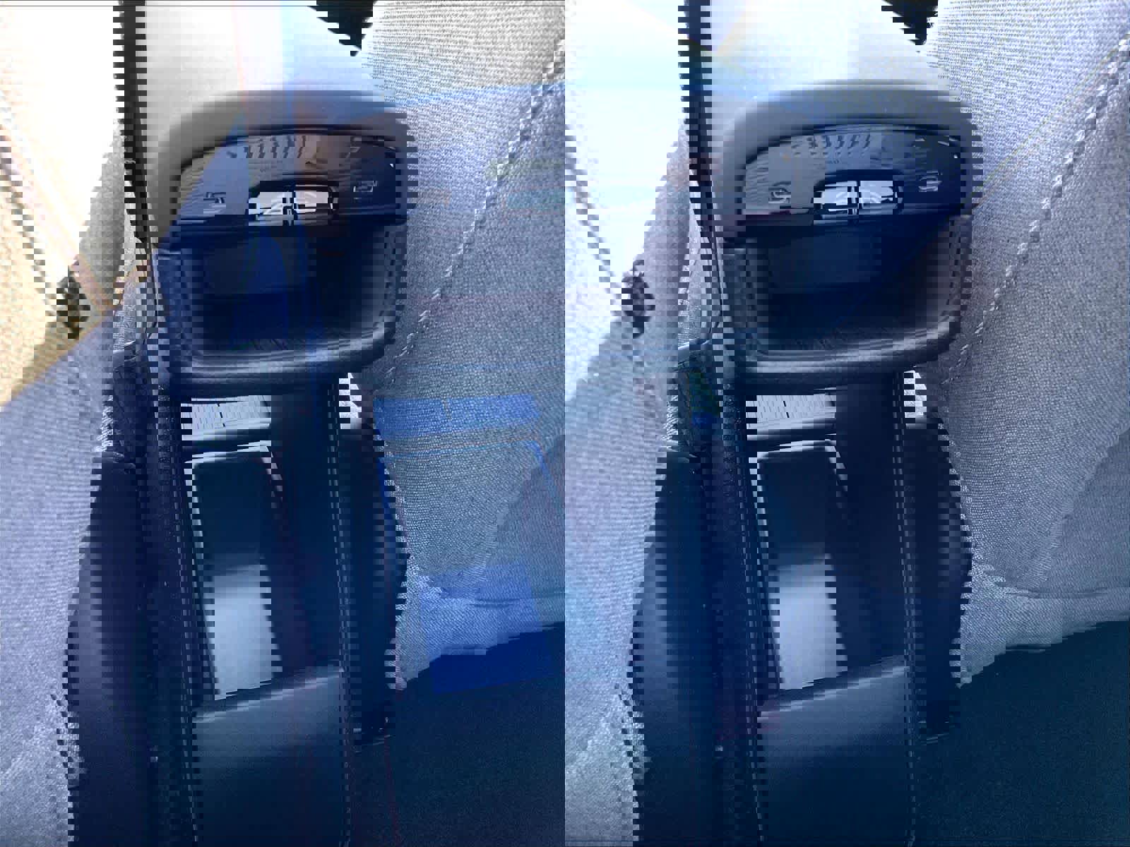 New 2026 Volvo EX30 Ultra w/ Climate Package image 16