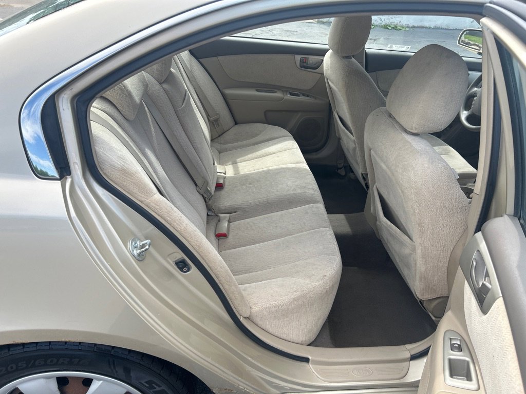 Used 2008 Kia Optima LX FWD image 11