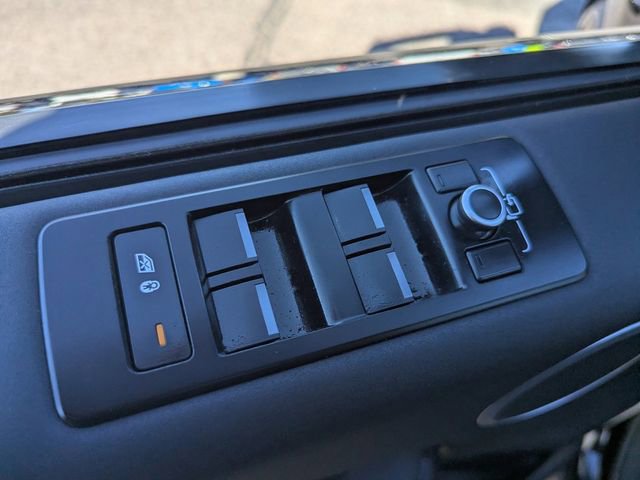 Used 2020 Land Rover Discovery SE AWD/4WD image 24