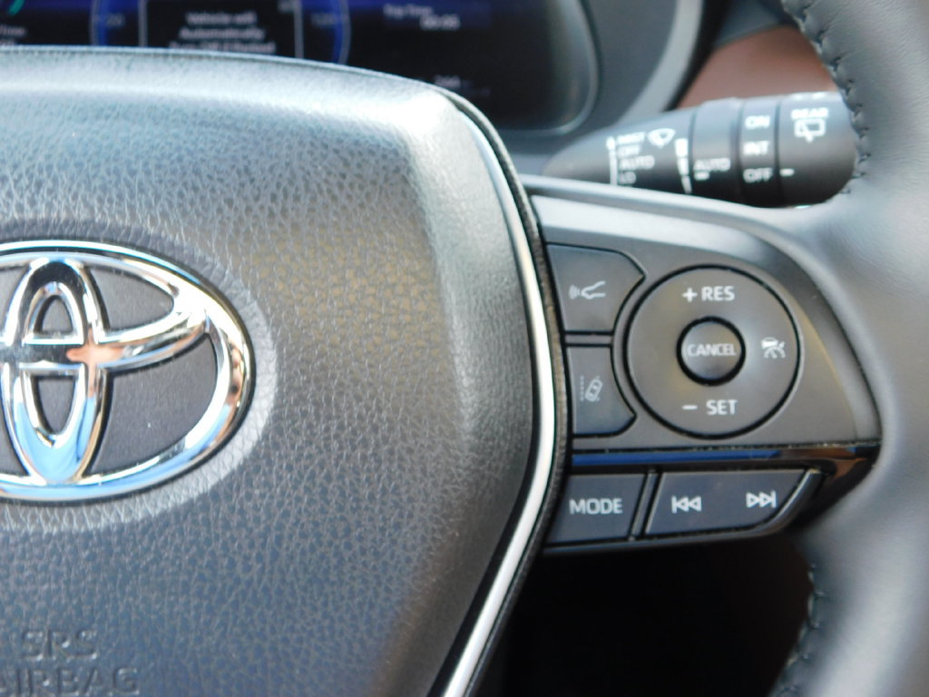 Used 2023 Toyota Venza Limited AWD/4WD image 32