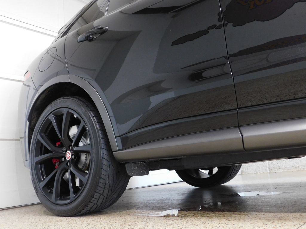 Used 2020 Jaguar F-PACE SVR AWD/4WD image 6