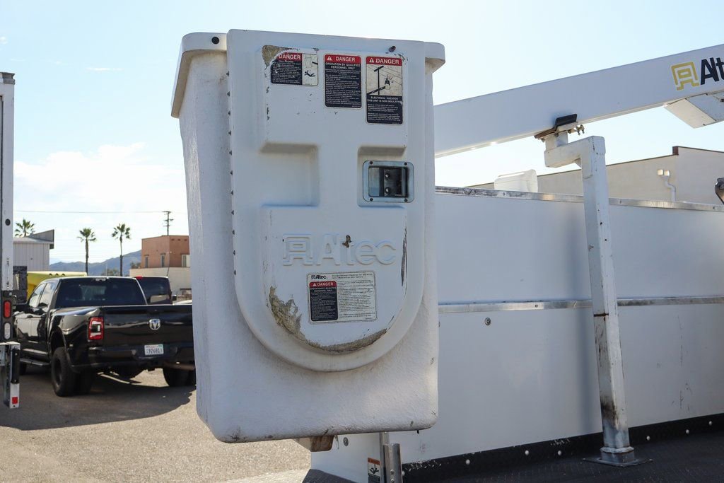 Used 2020 RAM 3500 Tradesman w/ Chrome Appearance Group image 8