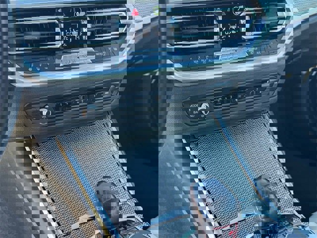 Used 2023 BMW M4 xDrive Competition w/ Executive Package image 21