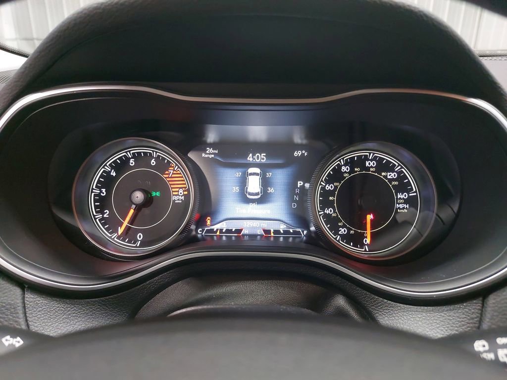 Used 2020 Jeep Cherokee Limited image 18