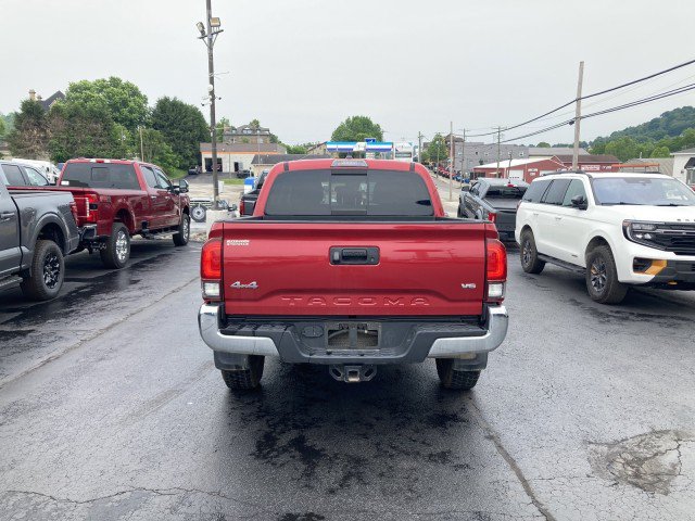 Used 2021 Toyota Tacoma SR5 AWD/4WD image 8