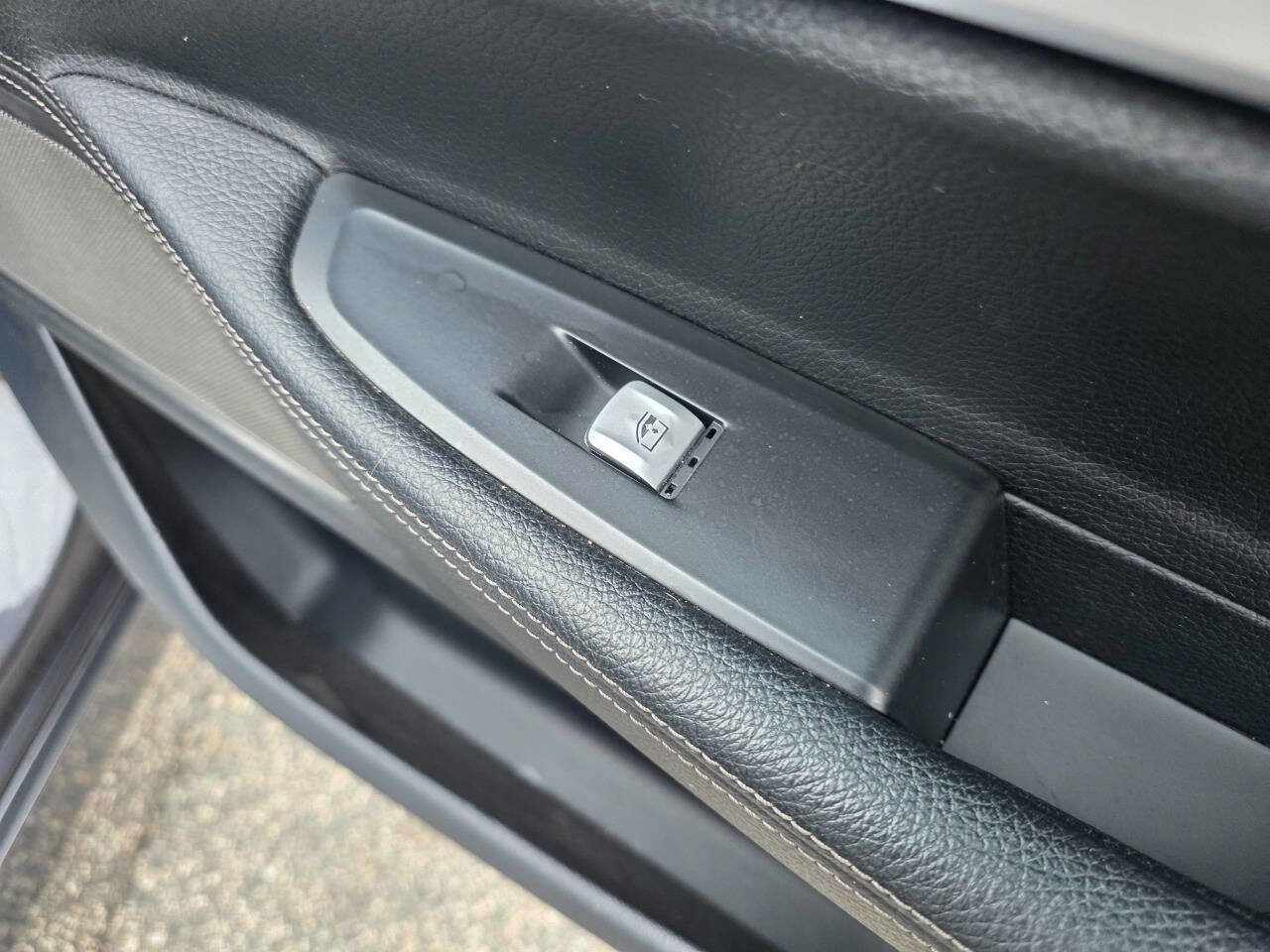 Used 2019 BMW 740i xDrive 740i xDrive AWD 4dr Sedan image 37