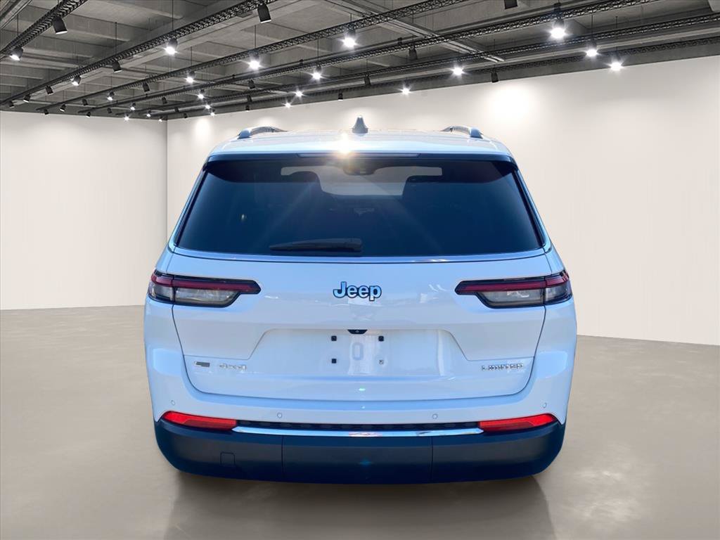 Used 2022 Jeep Grand Cherokee L Limited AWD/4WD image 6