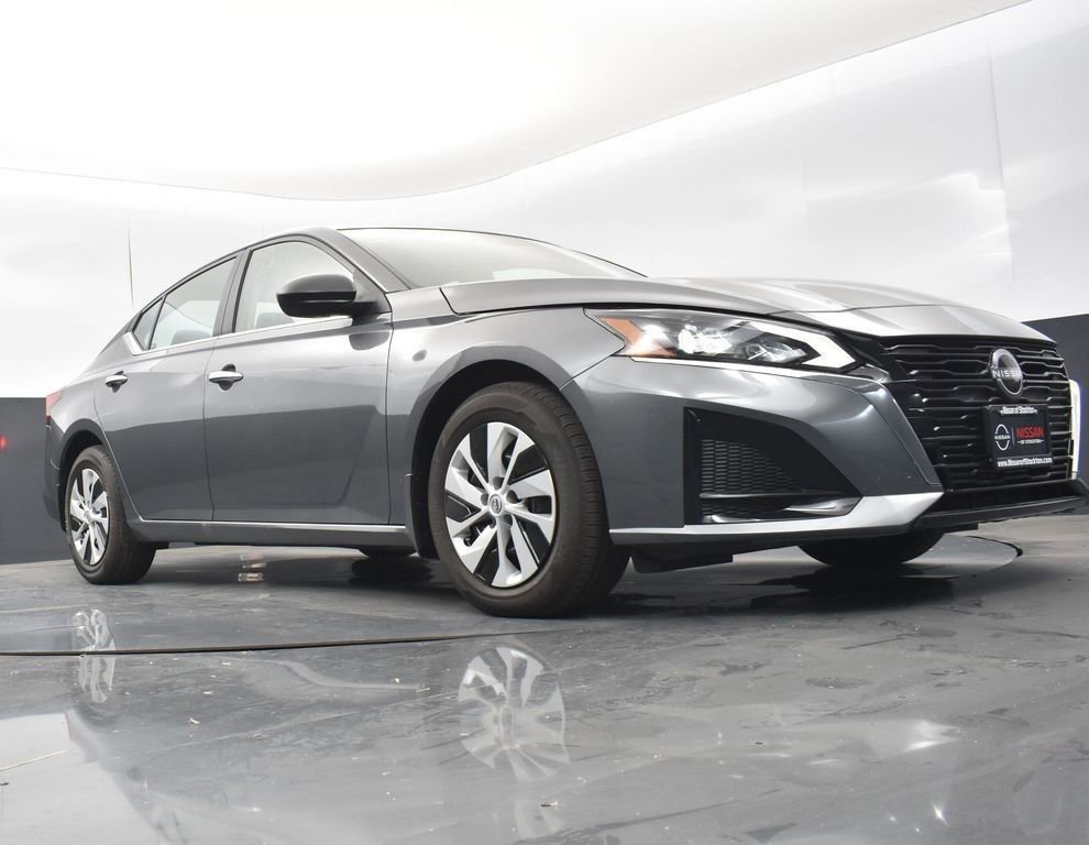 New 2025 Nissan Altima 2.5 S image 35