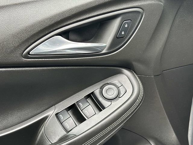Used 2021 Buick Encore GX Select w/ Sport Touring Package FWD image 19