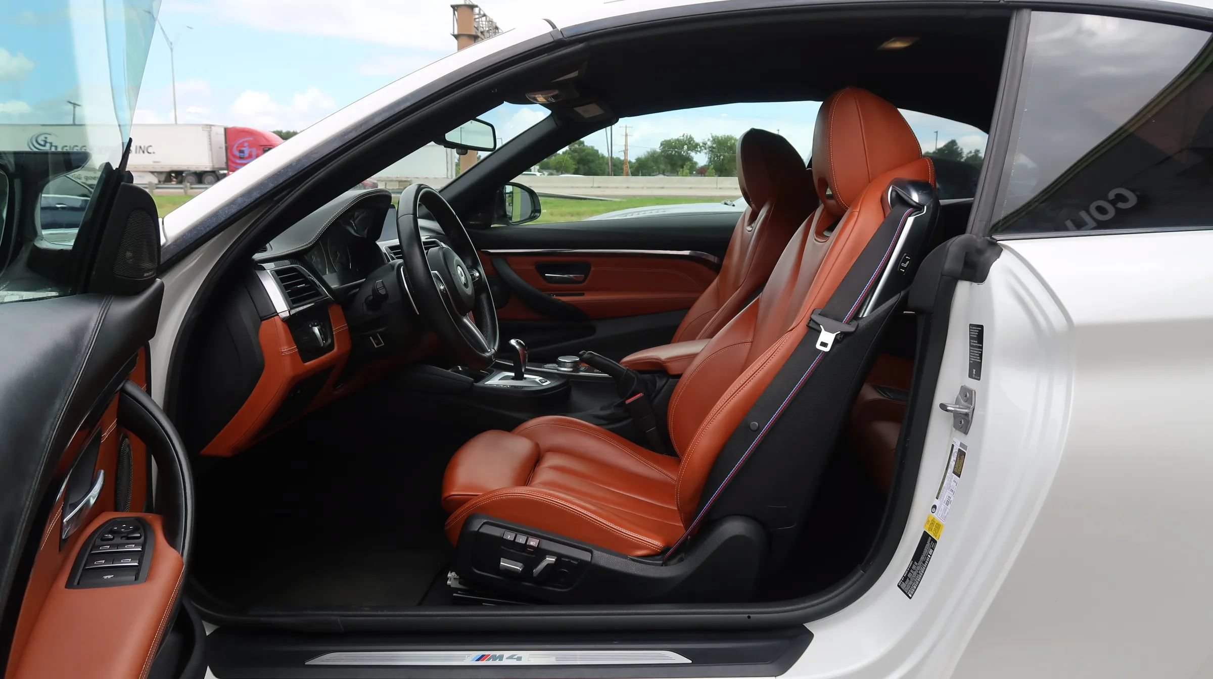 Used 2019 BMW M4 Convertible w/ Competition Package RWD image 14