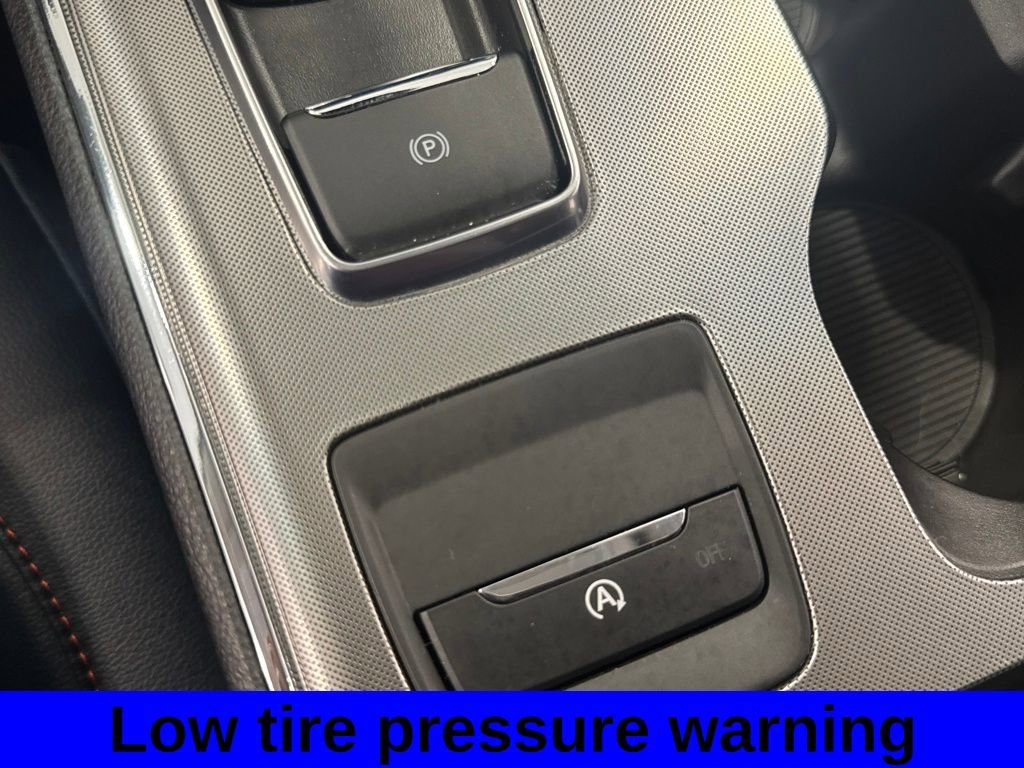 Used 2023 Ford Edge SEL w/ Sport Appearance Package image 13