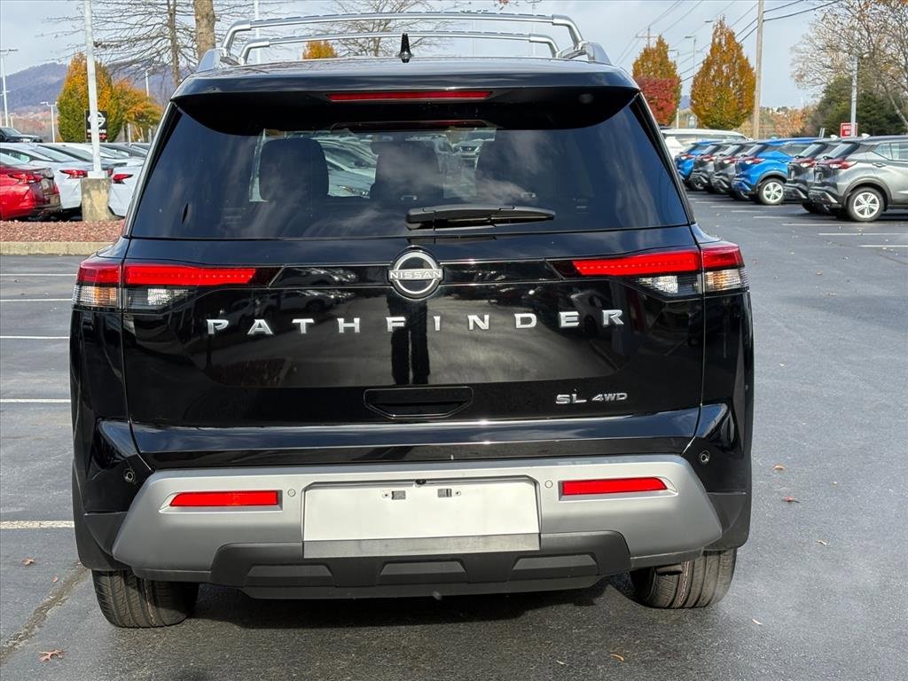 Used 2024 Nissan Pathfinder SL image 6
