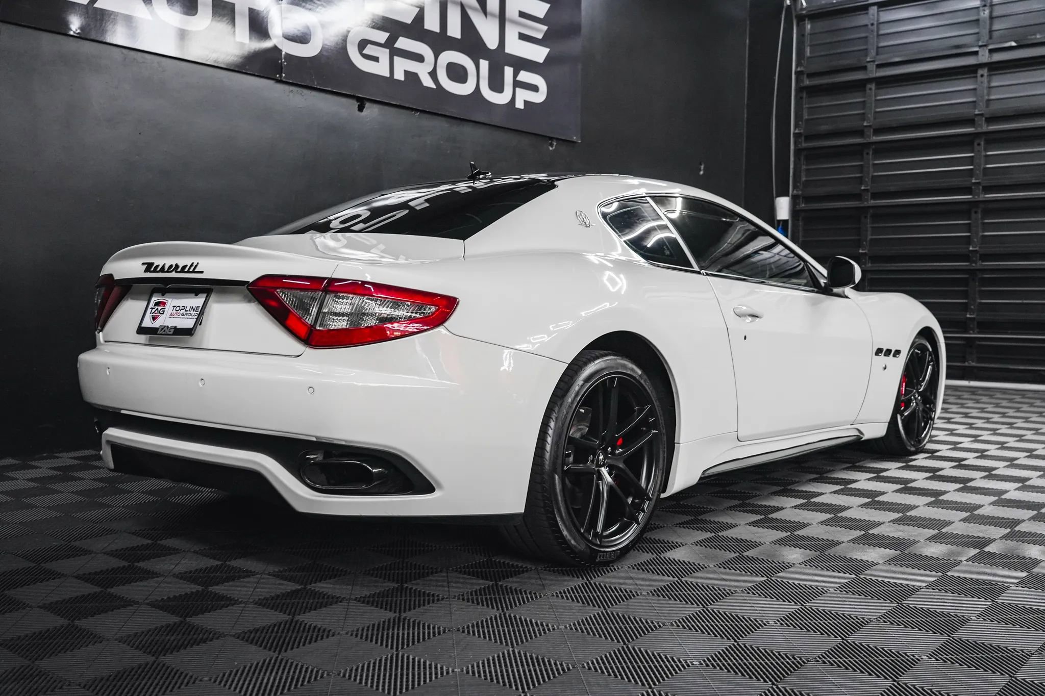 Used 2015 Maserati GranTurismo Sport image 25