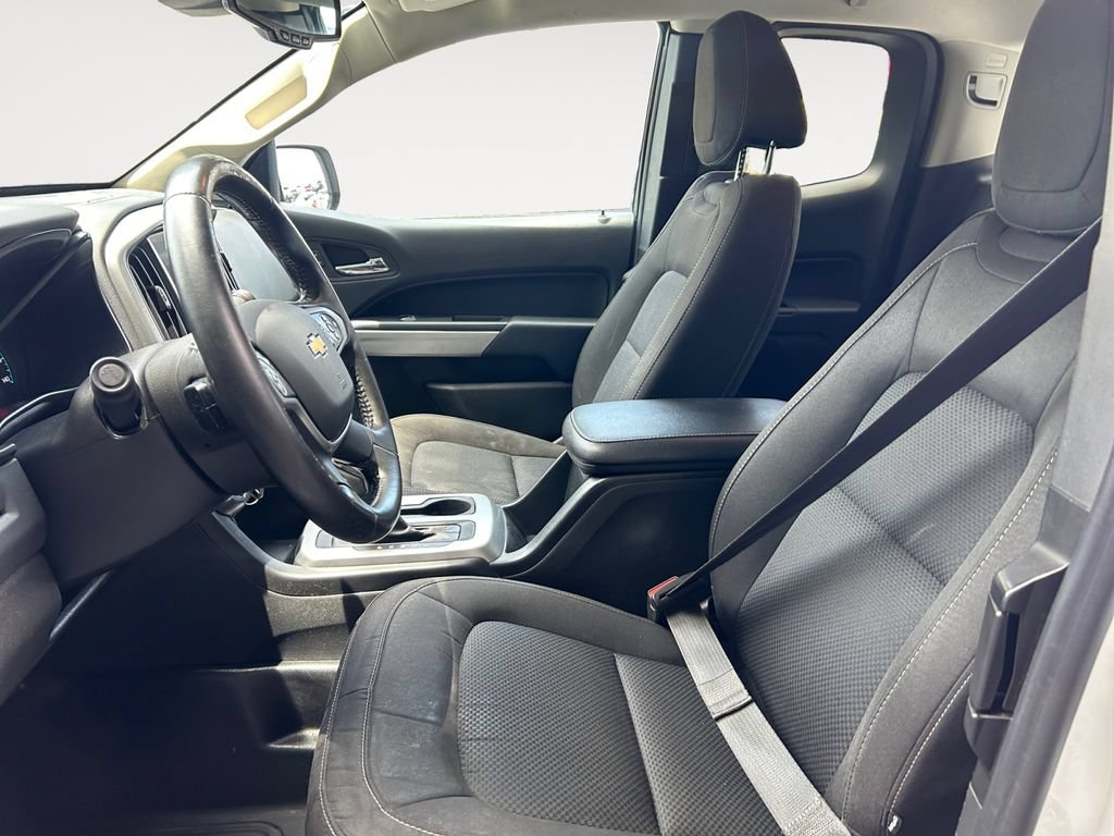 Used 2022 Chevrolet Colorado LT w/ Fleet Safety Package RWD image 9
