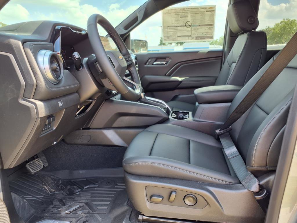 New 2025 Chevrolet Colorado LT w/ LT Convenience Package image 10