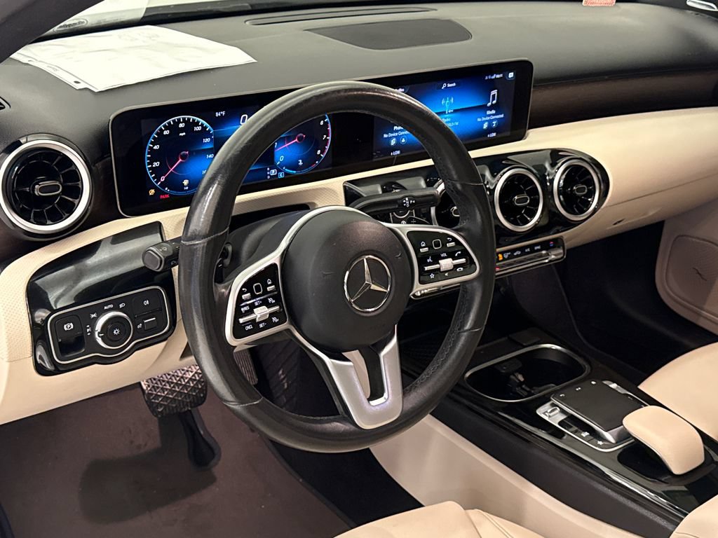 Used 2020 Mercedes-Benz A 220 image 18