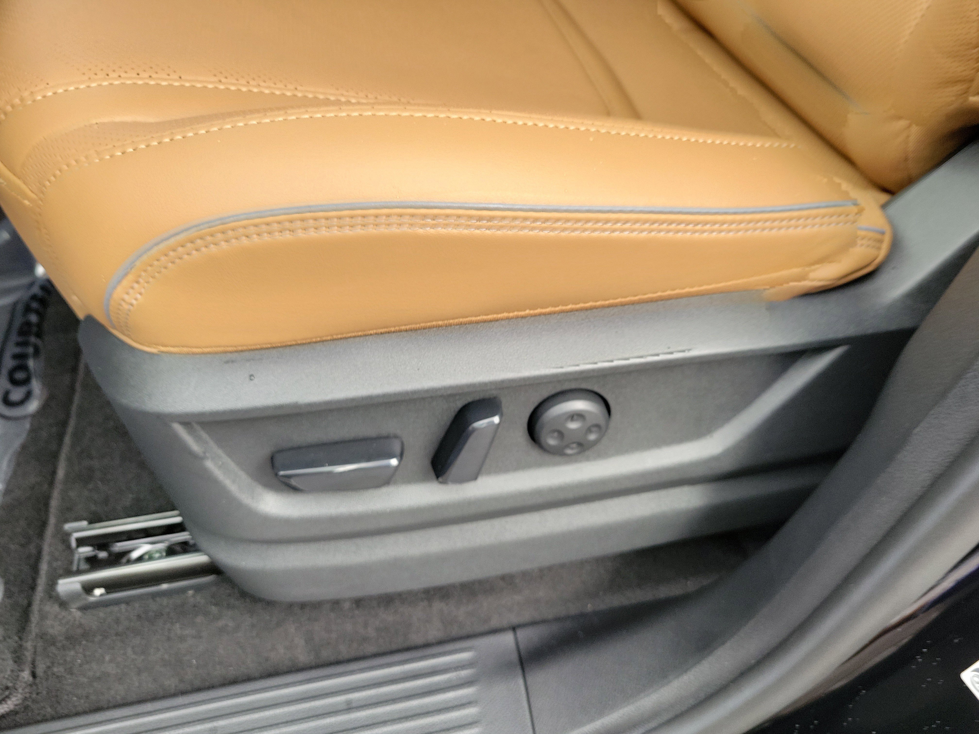 New 2026 INFINITI QX80 Luxe w/ Cargo Package image 16