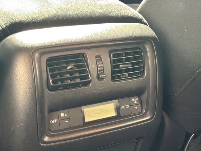 Used 2015 Nissan Pathfinder S image 26