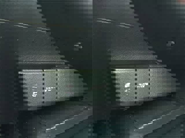 Used 2018 Toyota Camry XSE image 33