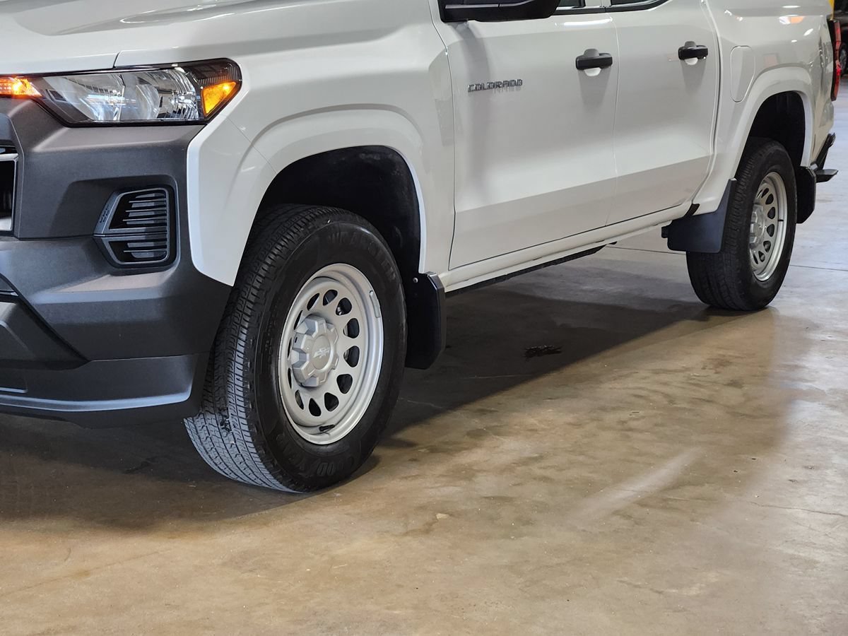 Used 2023 Chevrolet Colorado W/T w/ LPO, Pro Essentials Package RWD image 17