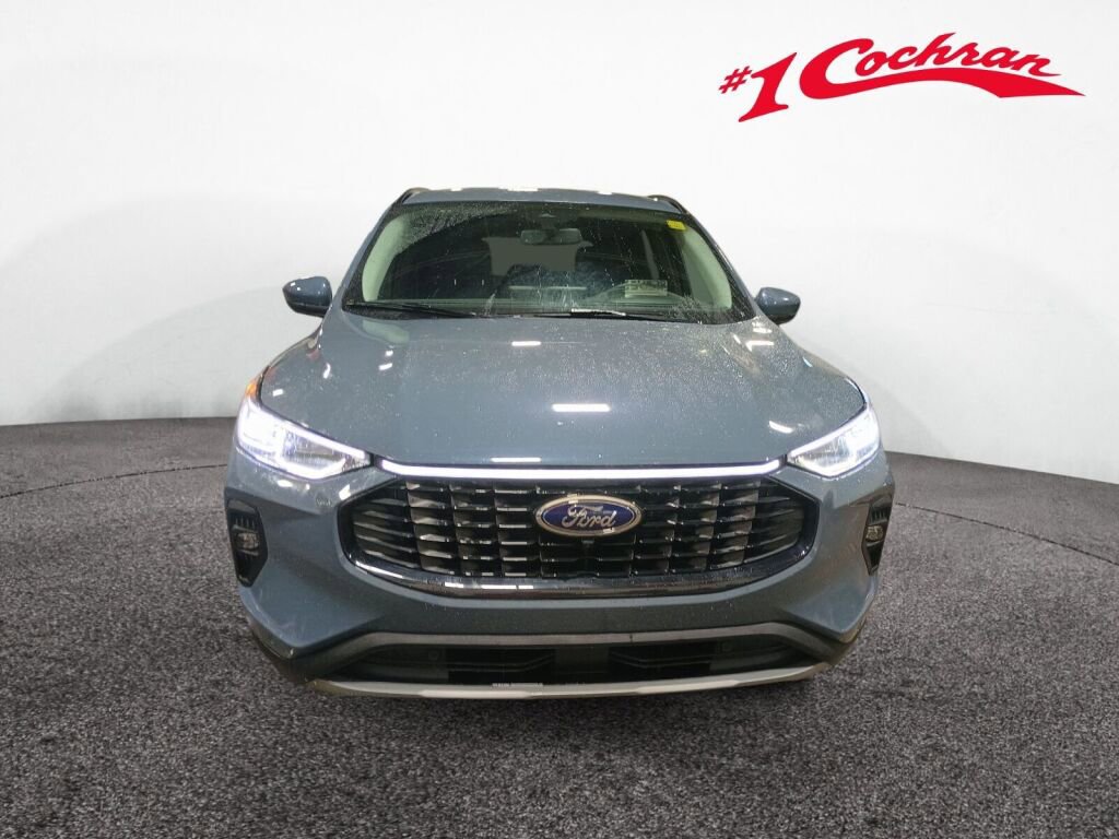 Used 2025 Ford Escape Platinum w/ Premium Technology Package image 26