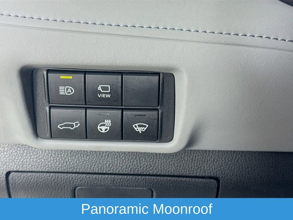 Used 2022 Toyota Highlander Platinum image 11