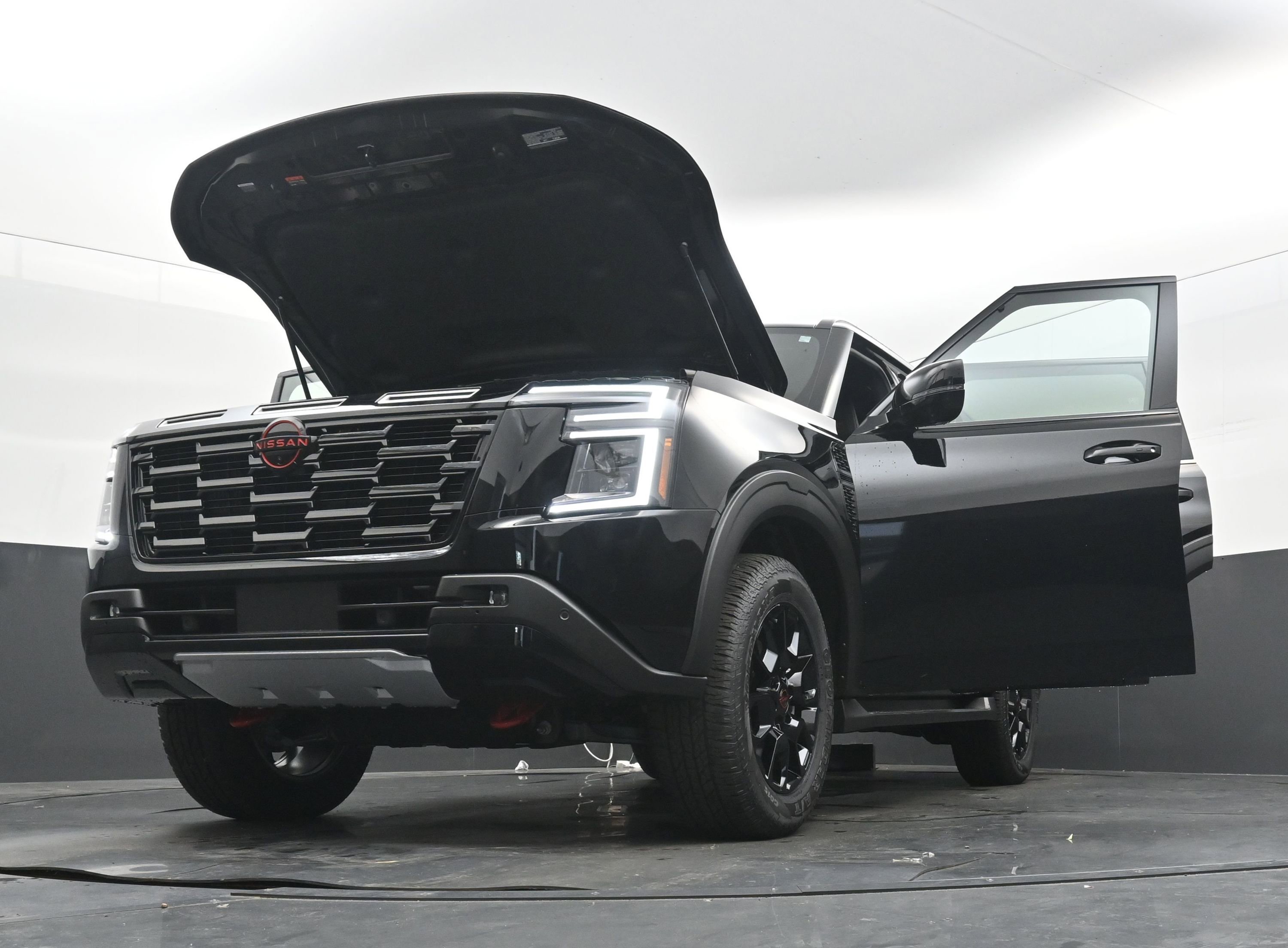 New 2025 Nissan Armada PRO-4X w/ Pro-4X Premium Package image 39