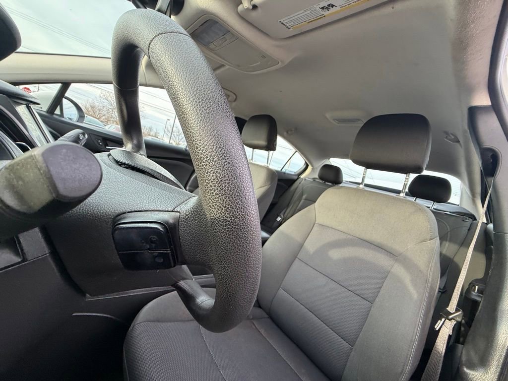 Used 2017 Chevrolet Cruze LT image 20