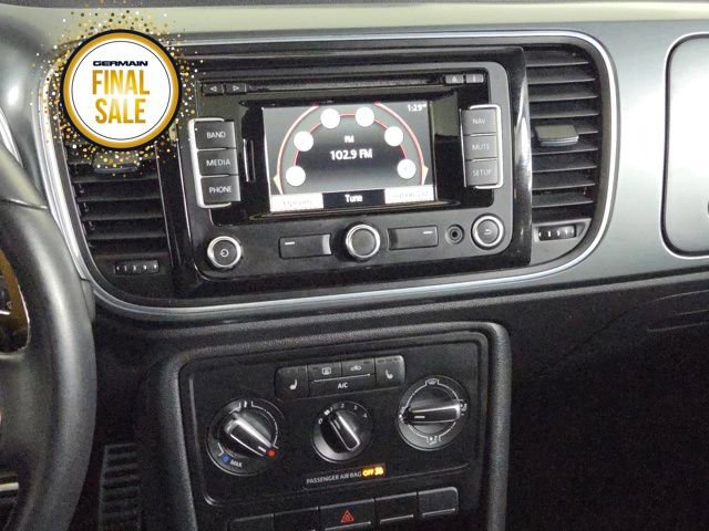 Used 2014 Volkswagen Beetle R-Line image 21