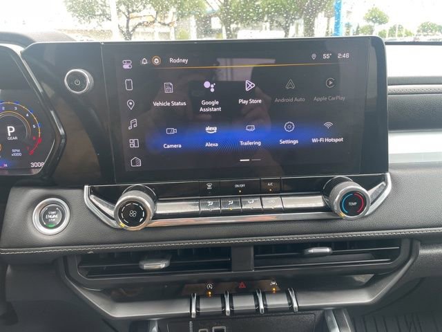 Used 2024 Chevrolet Colorado LT RWD image 13