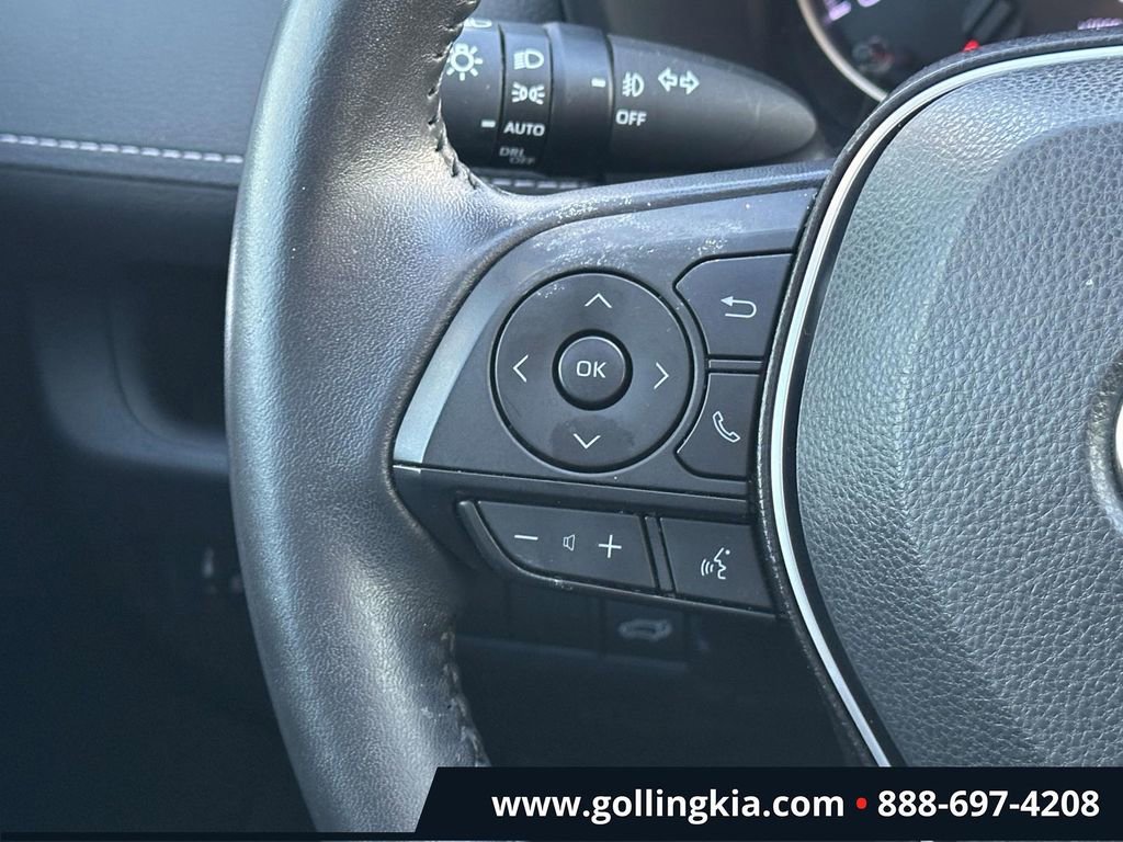 Used 2022 Toyota RAV4 XLE Premium image 23