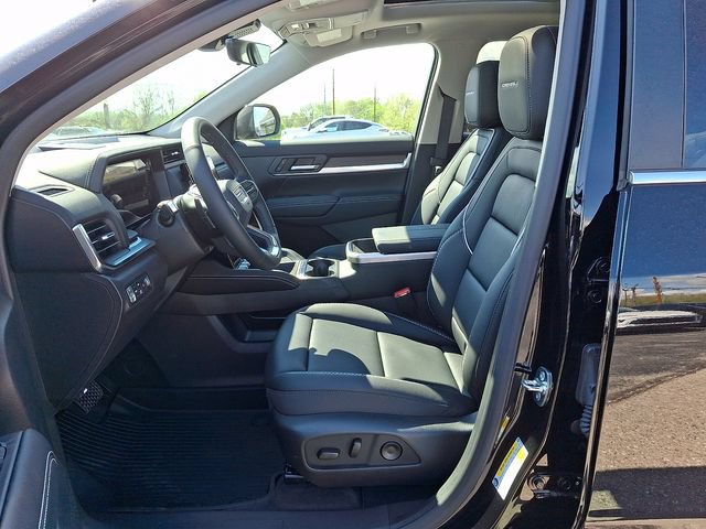 New 2026 GMC Terrain Denali w/ LPO, Floor Liner Package AWD/4WD image 13