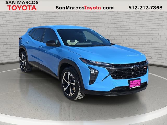 Used 2024 Chevrolet Trax RS w/ Driver Confidence Package image 3