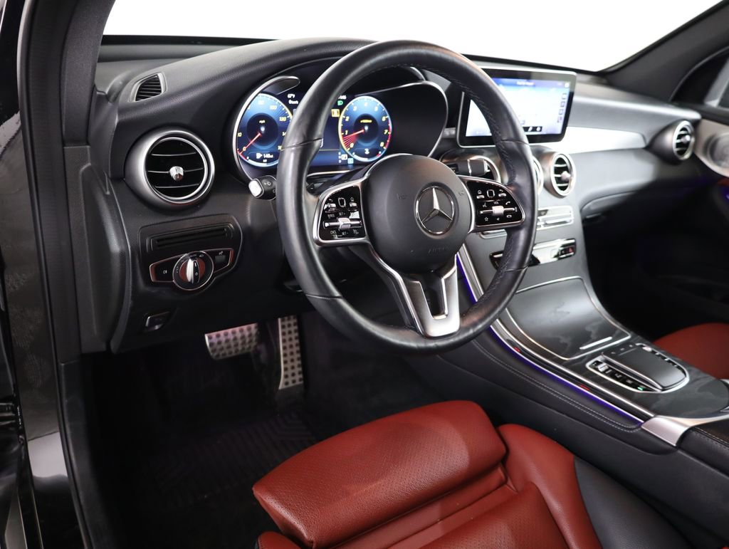 Used 2020 Mercedes-Benz GLC 300 4MATIC image 39