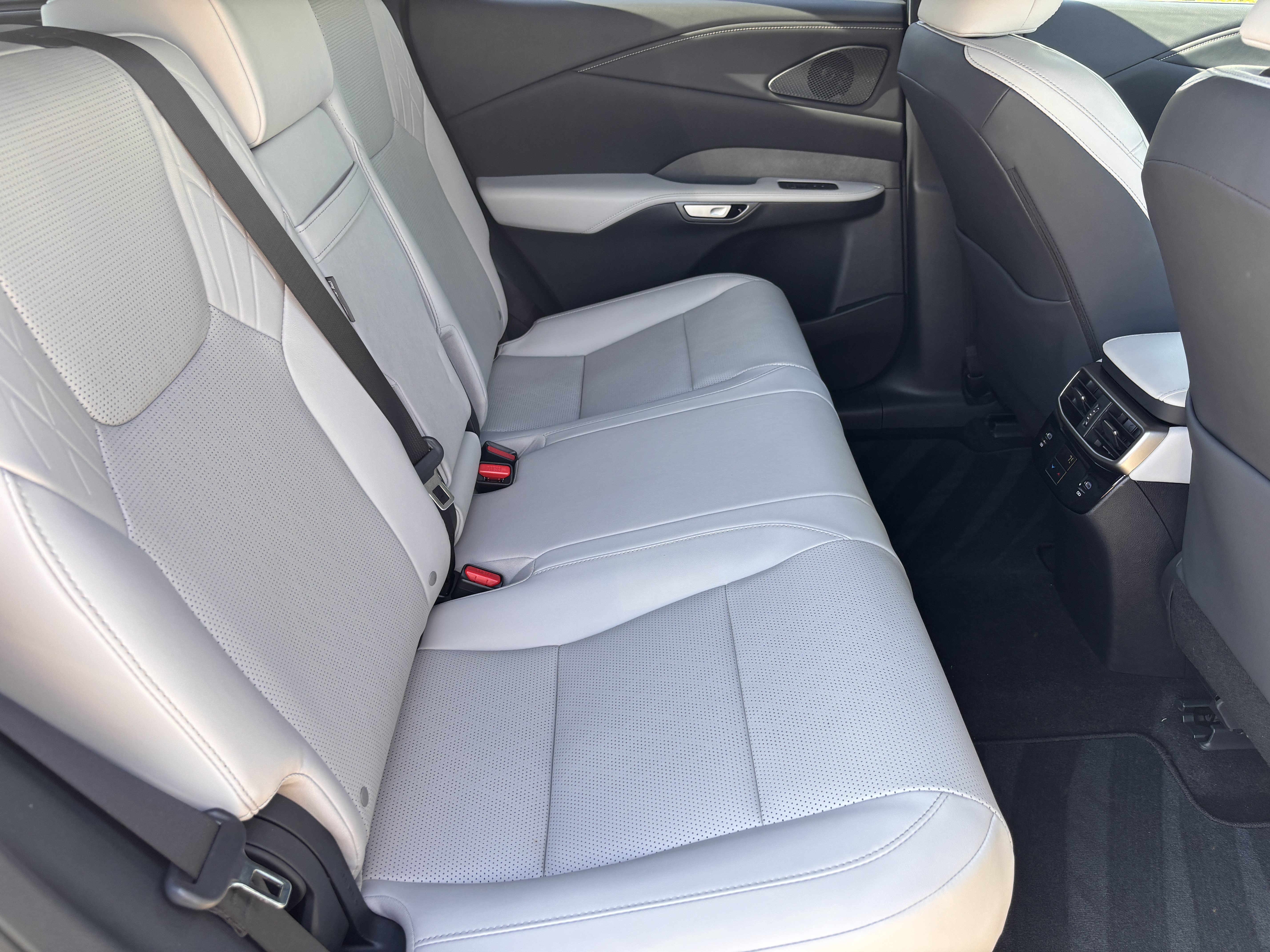 Used 2026 Lexus RX 350 Premium Plus w/ Accessory Package (Z1) FWD image 35