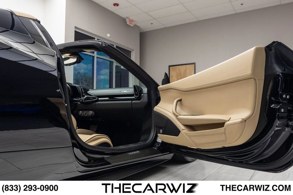 Used 2015 Ferrari 458 Spider RWD image 80