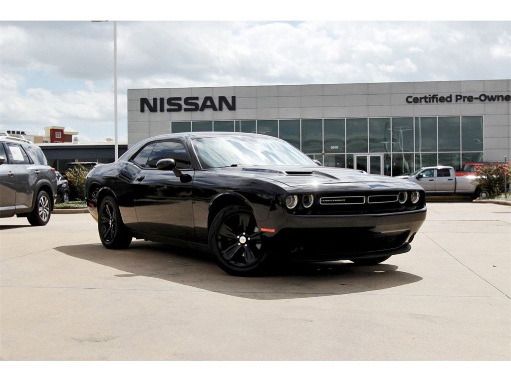 Used 2019 Dodge Challenger SXT