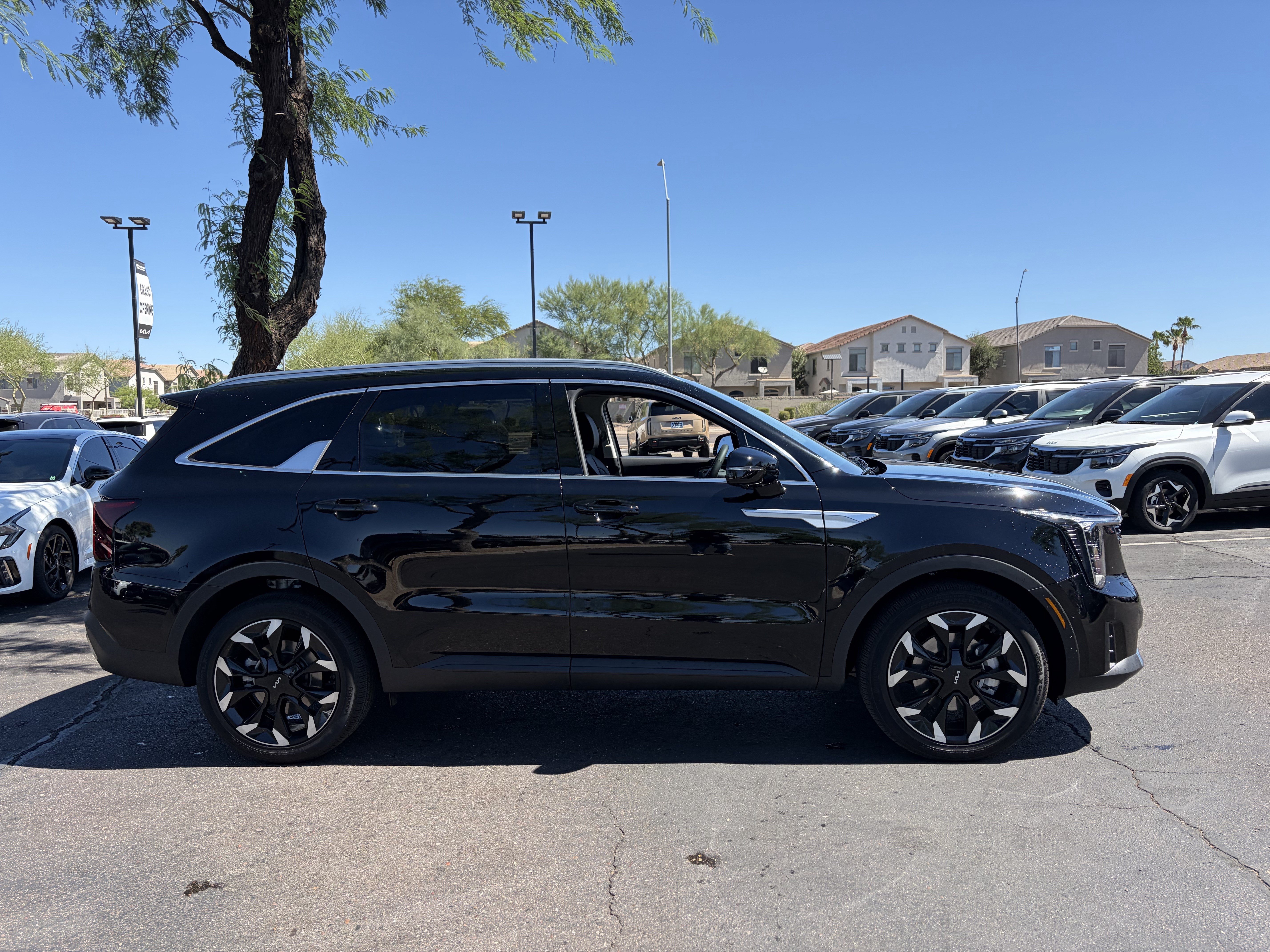 New 2026 Kia Sorento SX FWD image 2