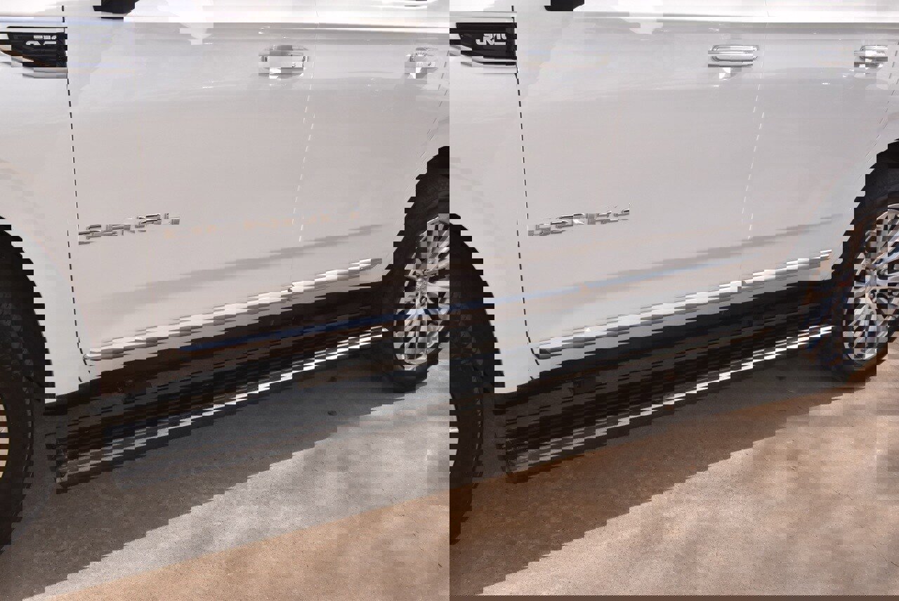 Used 2024 GMC Yukon Denali image 40