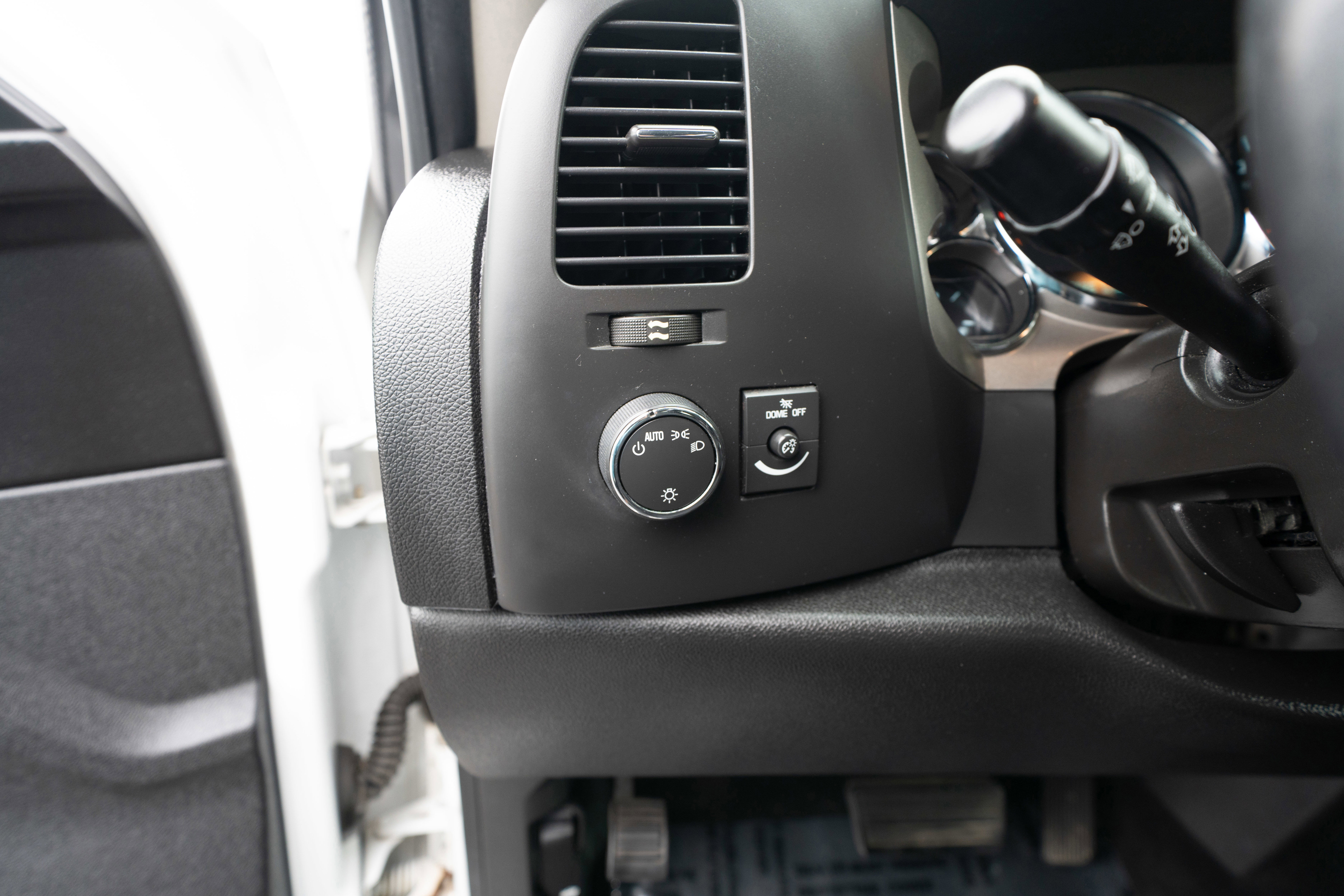 Used 2012 Chevrolet Silverado 1500 LT RWD image 11