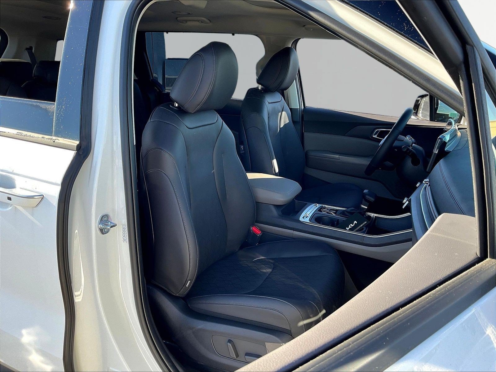 New 2027 Kia Carnival SX FWD image 19