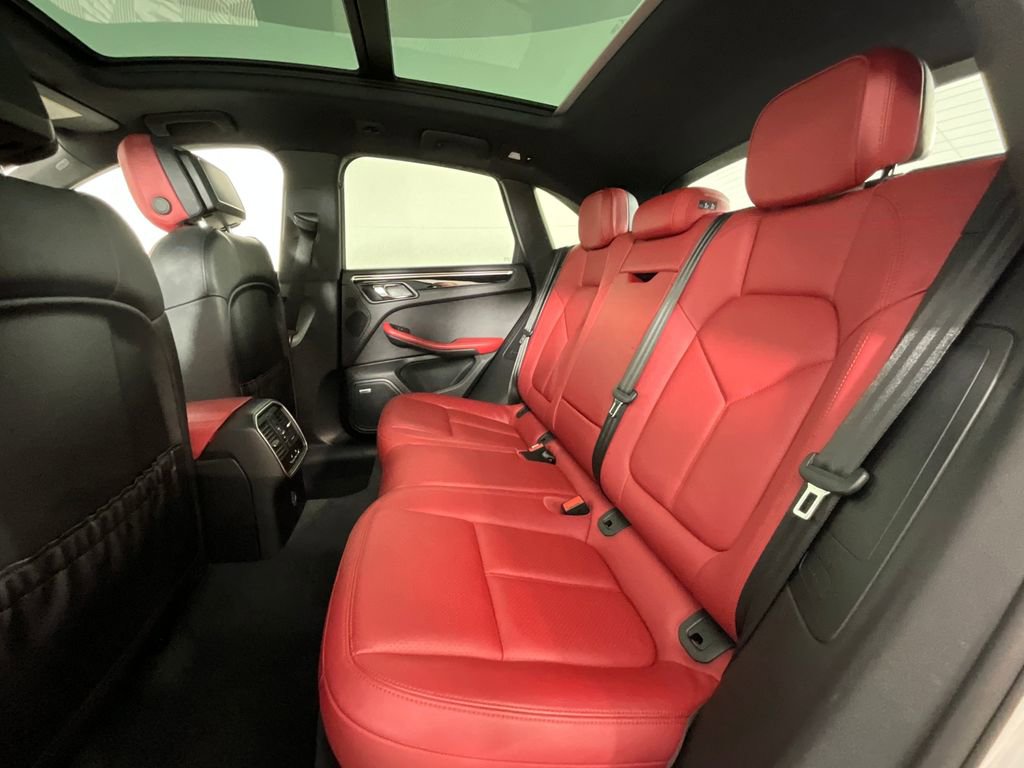 Used 2017 Porsche Macan S image 25