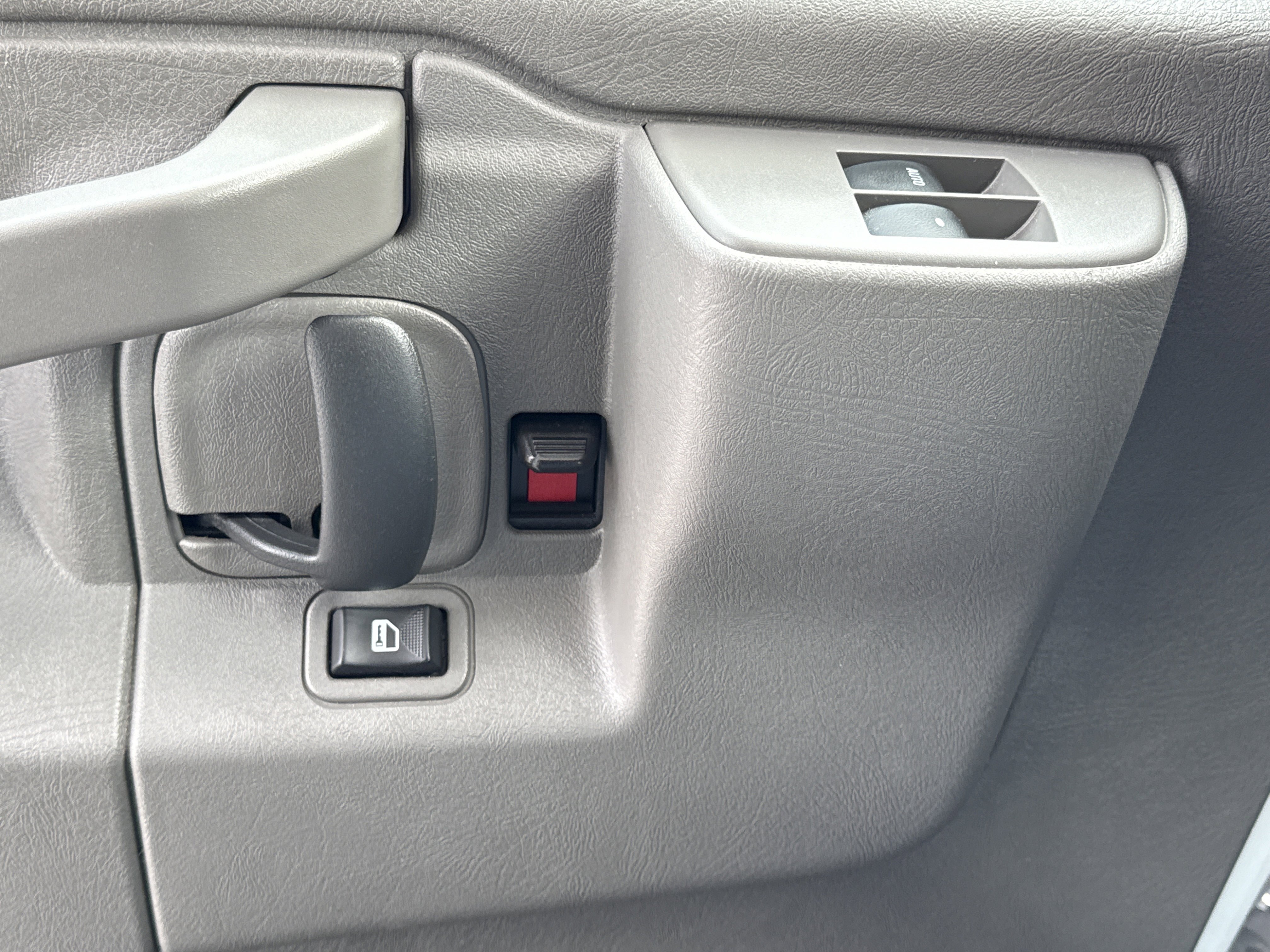 Used 2023 Chevrolet Express 3500 w/ Power Convenience Package image 21