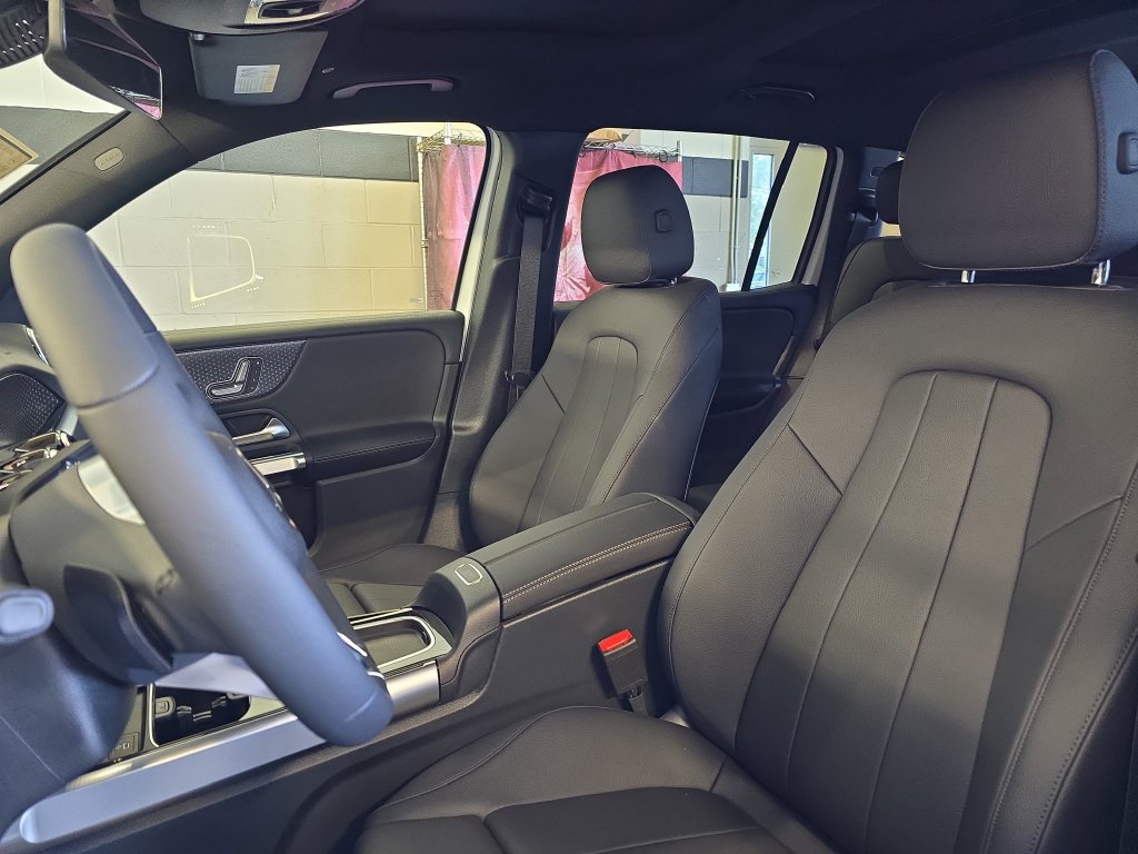 New 2026 Mercedes-Benz GLB 250 image 16