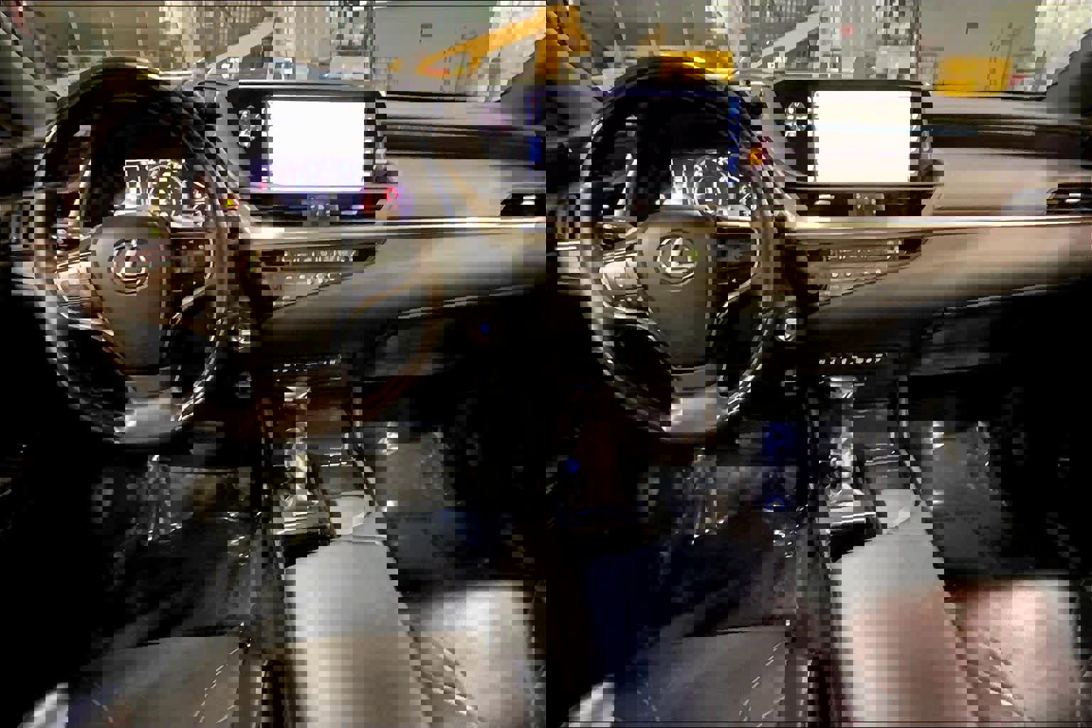 Used 2019 Lexus ES 350 w/ Luxury Package image 15