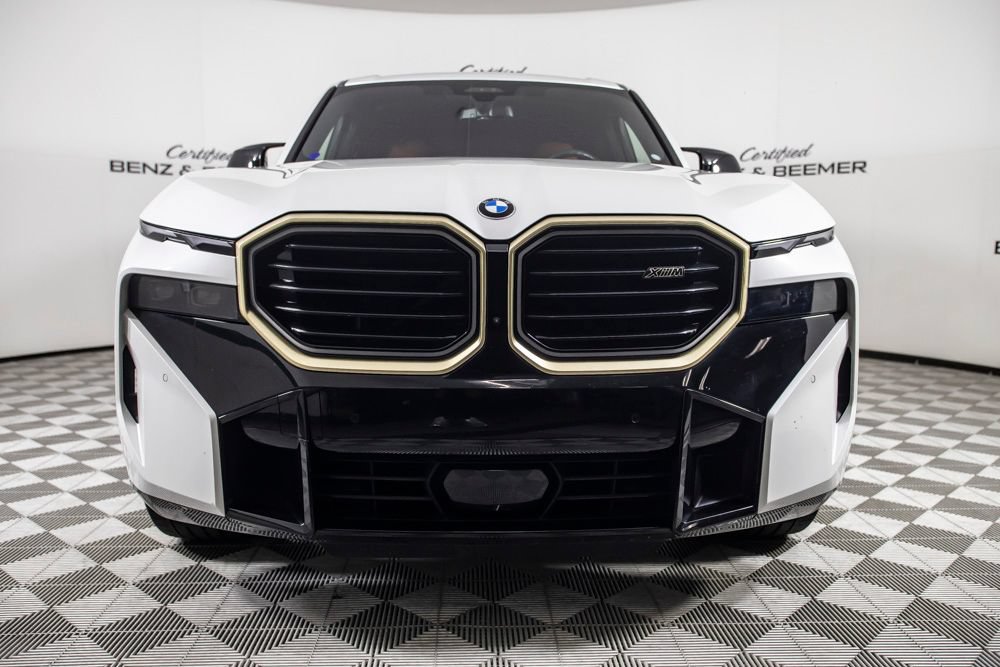Used 2023 BMW XM AWD/4WD image 3