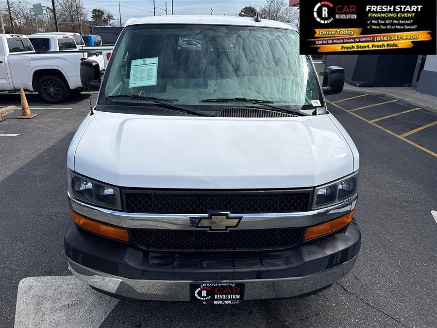 Used 2017 Chevrolet Express 3500 LT w/ LT Preferred Equipment Group image 2