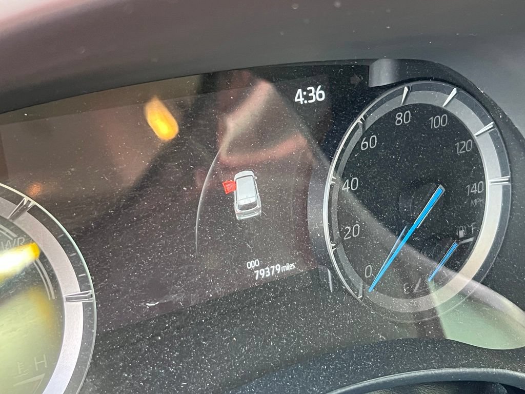 Used 2020 Toyota Highlander XLE FWD image 5