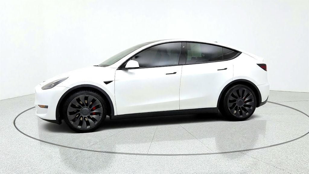 Used 2022 Tesla Model Y Performance AWD/4WD image 8